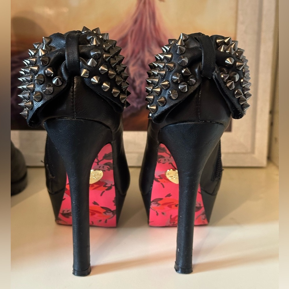 Betsey Johnson Black Studded Heels
